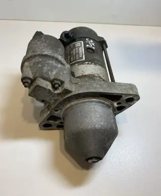 Toyota Avensis T250 Starter motor 281000G040