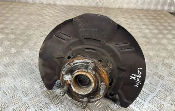 Front wheel hub
