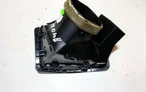 Volvo XC90 Dash center air vent grill 3409398