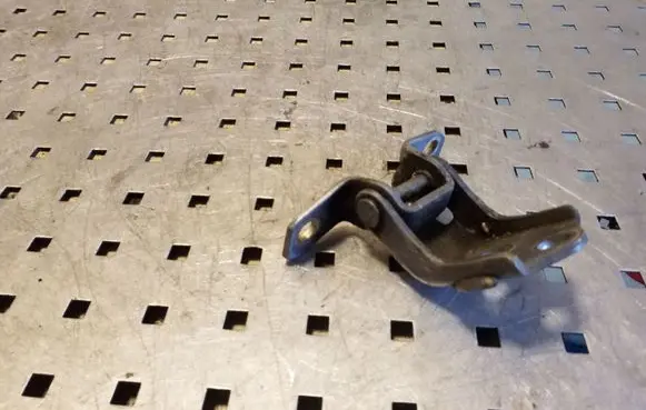 Mazda 6 Front door upper hinge