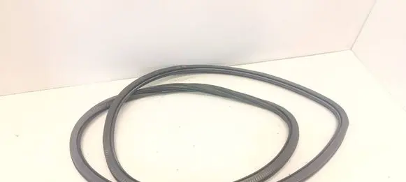 Audi Q3 8U Front door rubber seal 8U08313721