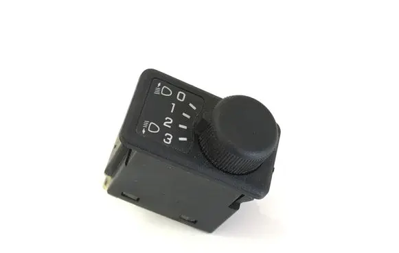Nissan Almera N16 Headlight level height control switch 37024A