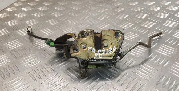 Mitsubishi Pajero Front door lock