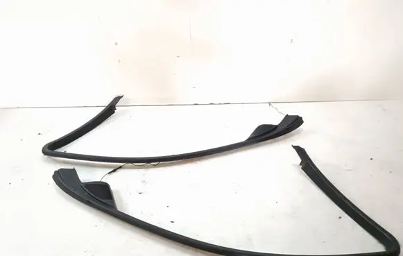 BMW 5 E60 E61 Front door glass trim molding 7033629 6978628 7033630