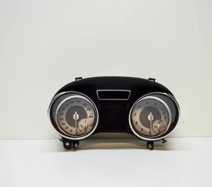 Mercedes-Benz CLA C117 X117 W117 Speedometer (instrument cluster) A1179004101