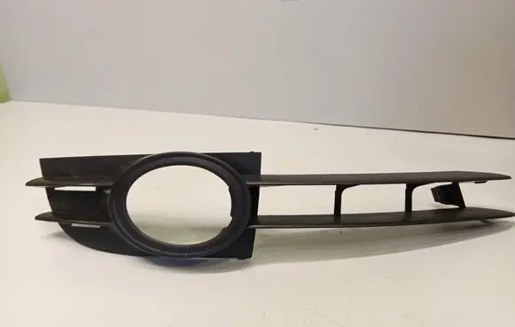 Audi A6 S6 C6 4F Front bumper lower grill