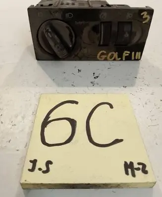 Volkswagen Golf III Light switch 1H0941531A