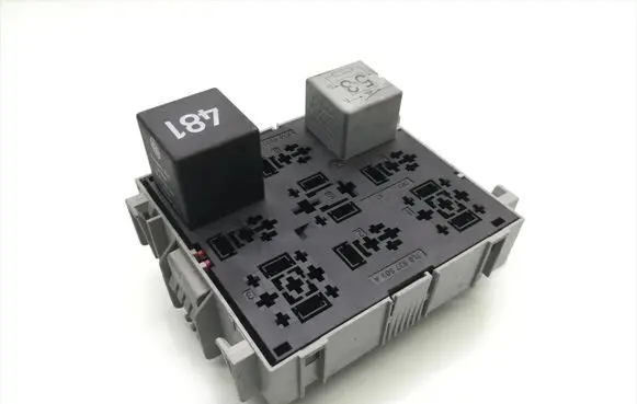 Volkswagen Touareg I Fuse box set 7L0937503A