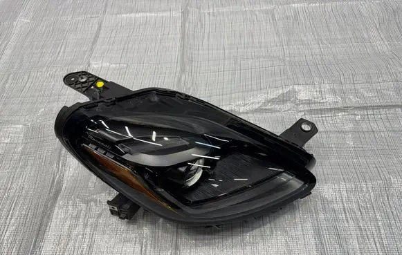 Maserati Grecale Headlight/headlamp 6702930740