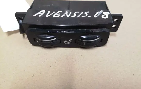 Toyota Avensis T250 Seat heating switch 453417