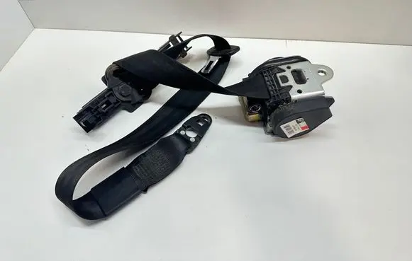 Audi A4 S4 B7 8E 8H Front seatbelt 8E0857705F 601216200C 109112004