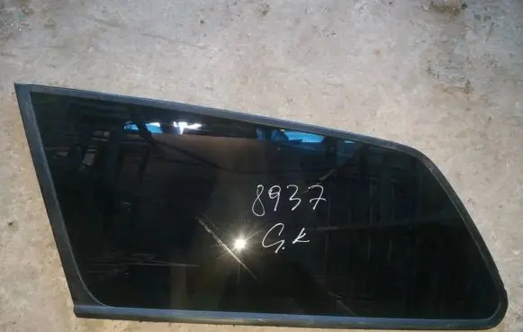 Volvo V50 Rear side window