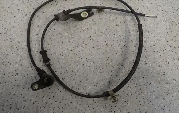 Suzuki Ignis ABS wheel speed sensor 