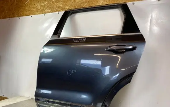 KIA Telluride Rear door