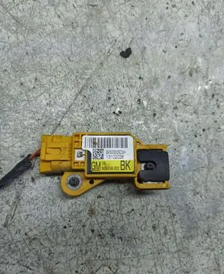 Opel Signum Airbag deployment crash/impact sensor 13102028