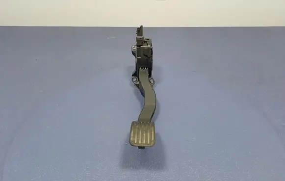 Peugeot 208 I Accelerator throttle pedal 9671433780