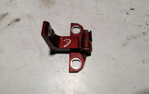 Volvo S60 Rear door lower hinge 31218518
