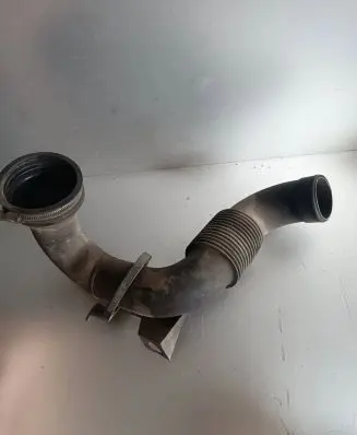 Audi A8 S8 D3 4E Air intake hose/pipe 057129603C
