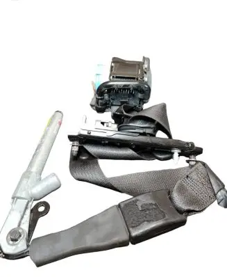 Opel Insignia A Rear seatbelt 3063559 305536910AC 13577246