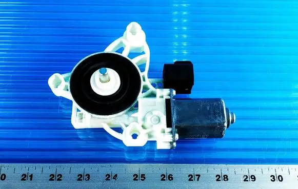 Ford Fiesta Front door window regulator motor A75654110