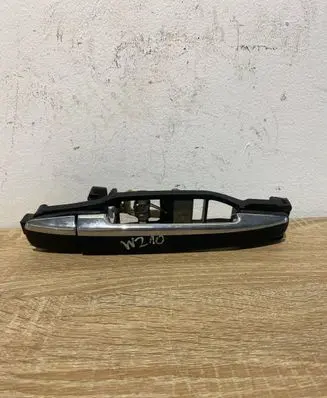 Mercedes-Benz E W210 Front door exterior handle 2027660205