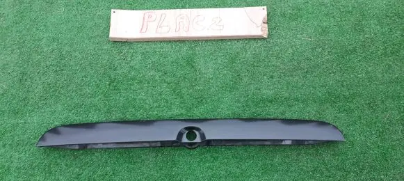 Opel Zafira A Trunk door license plate light bar 90579631 22256 181580