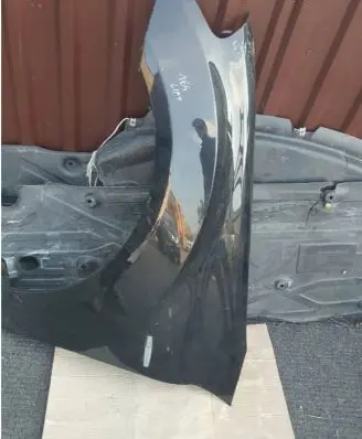 Mercedes-Benz GL X164 Fender