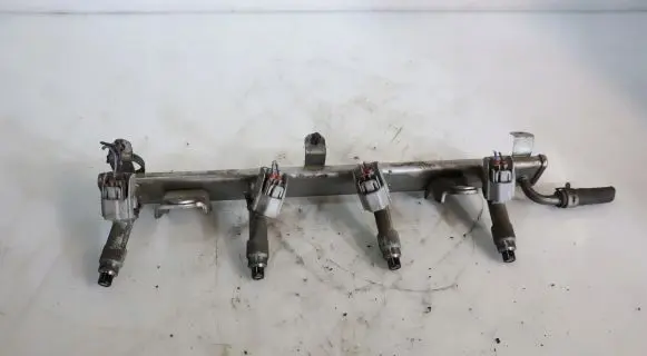 Suzuki SX4 Fuel main line pipe