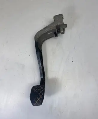 Audi A6 S6 C5 4B Pedal assembly 8D1721316G