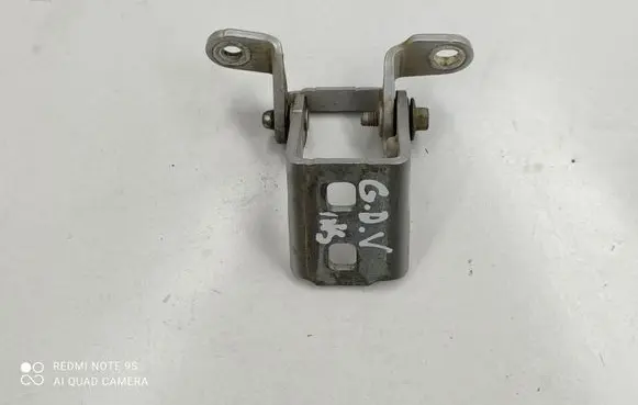 Opel Insignia A Rear door upper hinge A046574