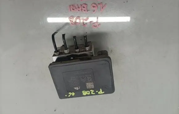 Peugeot 208 ABS Pump 9814482780