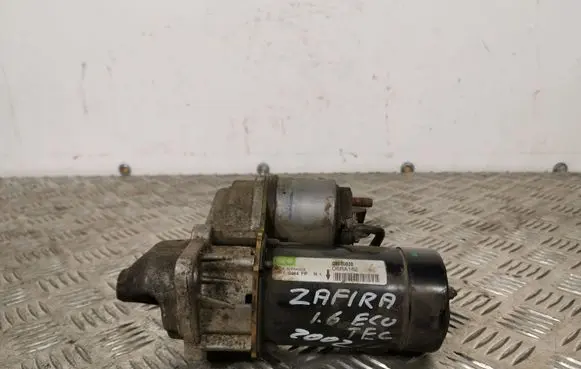 Opel Zafira A Starter motor D6RA162