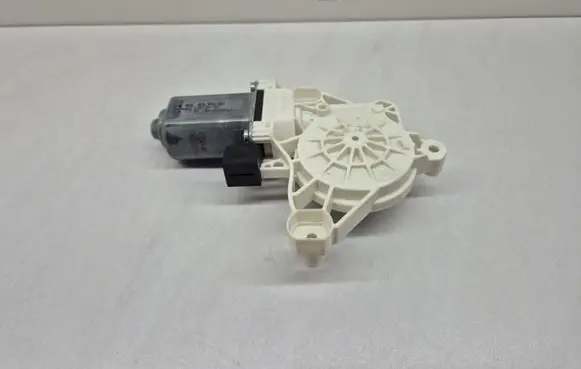 Audi e-tron Front door window regulator motor 4K0959801