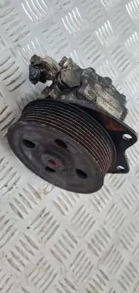 Land Rover Discovery 3 - LR3 Power steering pump