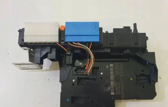 Mercedes-Benz E W212 Fuse box set 2129060805