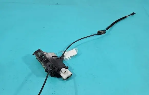 Citroen C4 I Picasso Rear door lock 24099158 IMPRK1520612