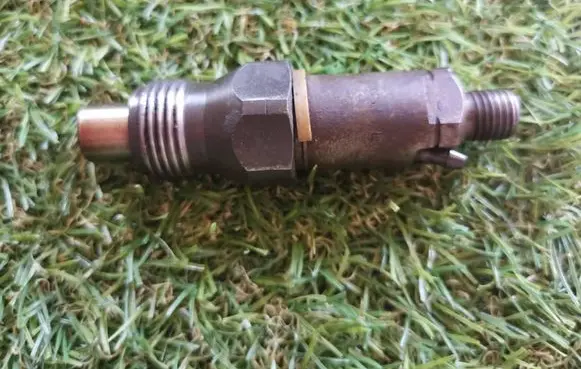 Volvo S40, V40 Fuel injector LCR6735401D