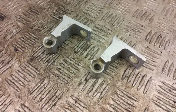 Skoda Yeti (5L) Rear door hinge set 8K0831402A