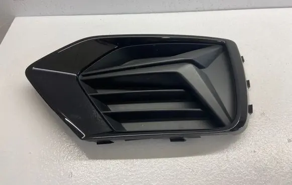 Audi Q3 F3 Front bumper lower grill 83A807682B 33A807682B