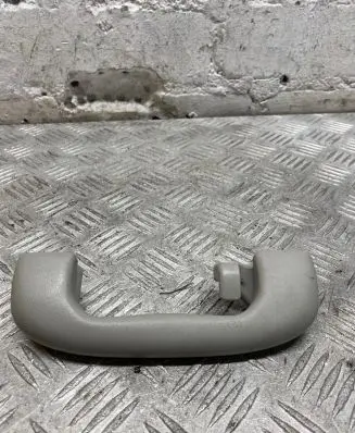 Opel Insignia A Rear interior roof grab handle 5354923