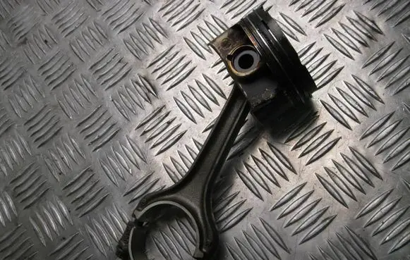 Volkswagen Golf VII Piston with connecting rod 4EM BV880