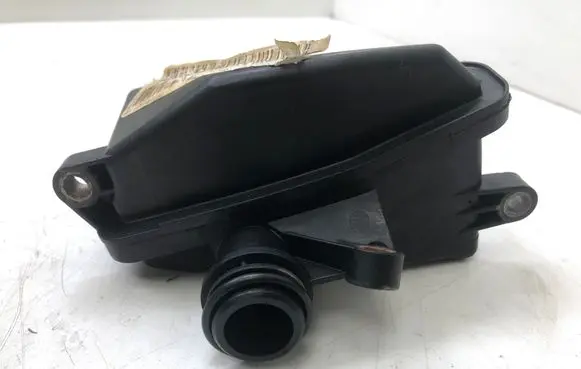 Chrysler 300 - 300C Intake resonator A6421400087 4010323A
