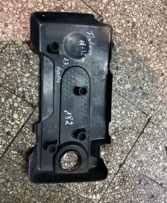 Opel Astra J Engine cover (trim) 55564368 55571887