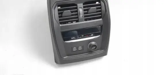 BMW 4 G22 G23 G24 G26 Rear air vent grill 6806814
