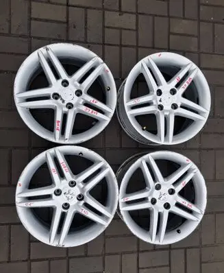 Peugeot 308cc R17 alloy rim 9673739077 9683940777