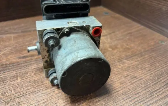 Iveco Daily 3rd gen ABS Pump 0265231891 0265800605