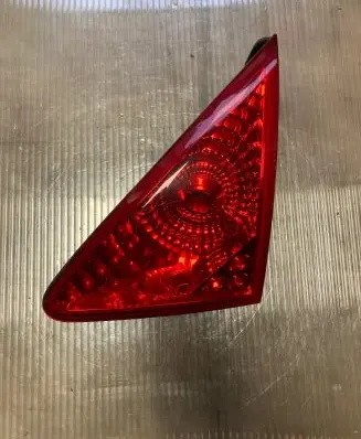 Peugeot 3008 I Tailgate rear/tail lights 26038012