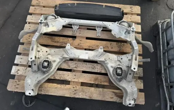 BMW 1 E81 E87 Front subframe