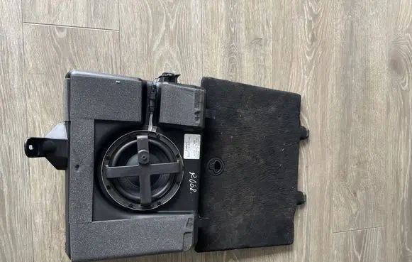 Ford Galaxy Subwoofer speaker EM2T19A067AE