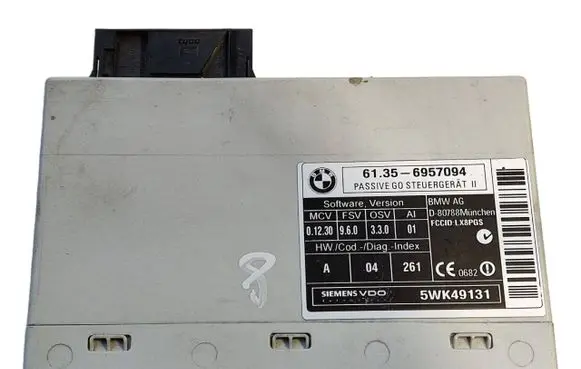BMW 5 E60 E61 Comfort/convenience module 6957094 61356957094 5WK49131